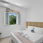 Апартаменты Plori Paros Науса
